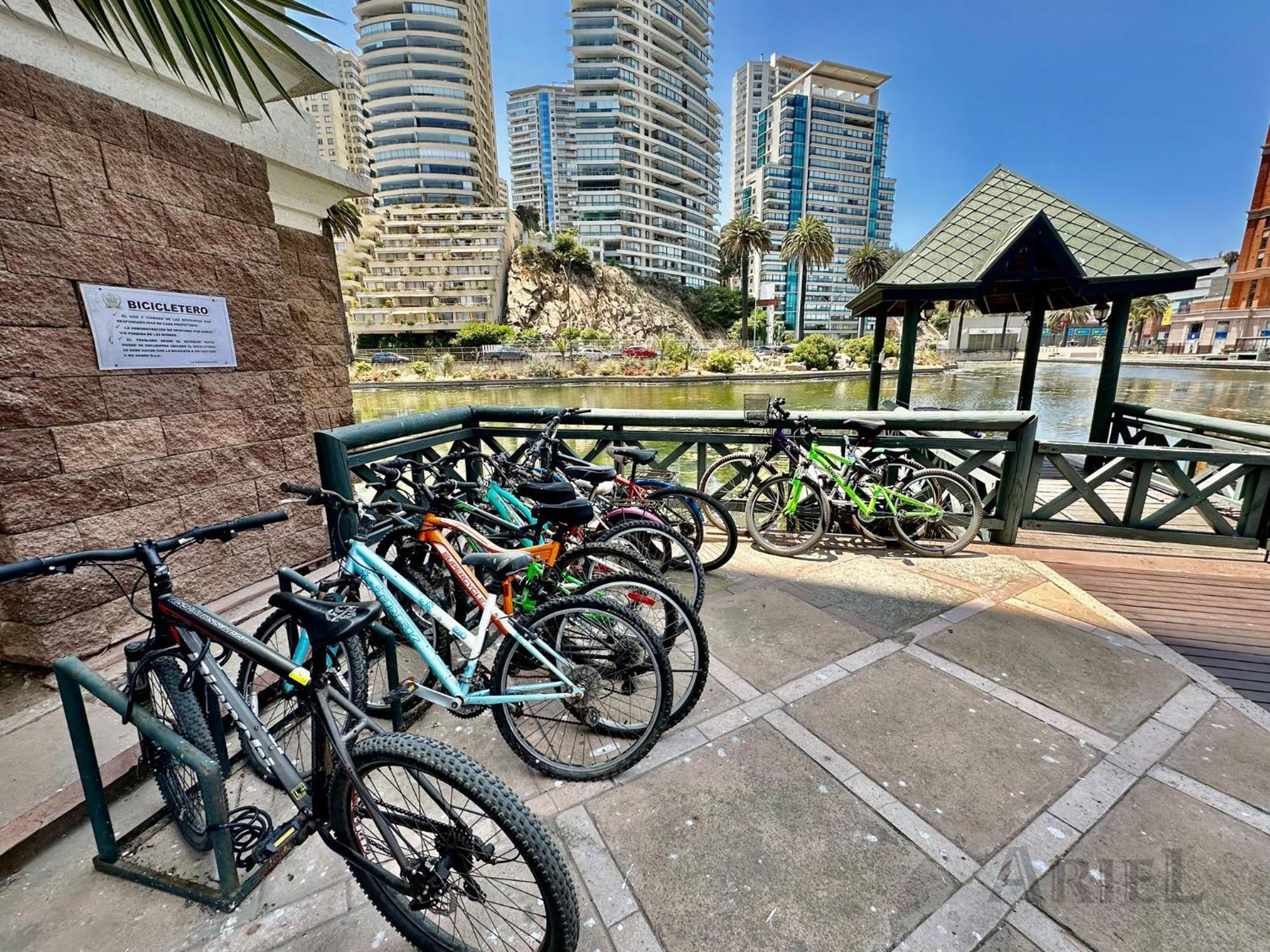 Amplio Y Acogedor Departamento Frente Al Mar Y A Pasos Del Mall Apartamento